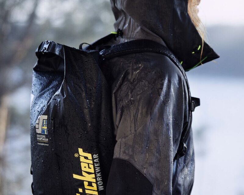 Snickers Workwear to weatherproof your workday.