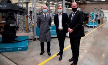 Business Minister visits the Manufacturing Technology Centre